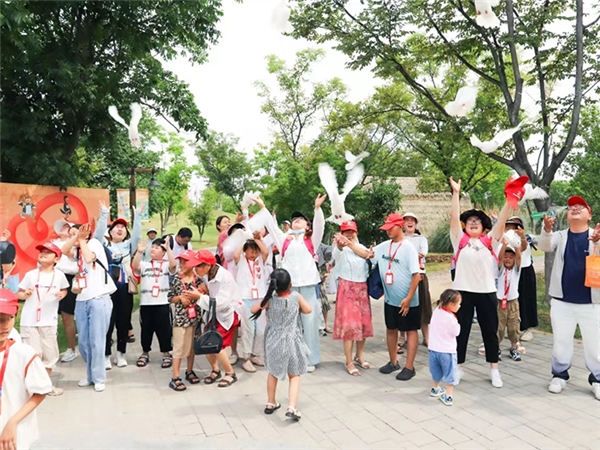 蒲公英自闭症康教中心春游活动